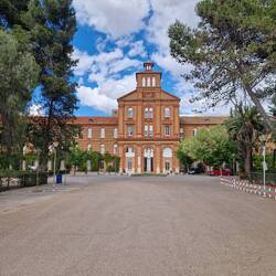 Colegio San José, scheint mir etwas elitär, aber durchaus beindruckend.
