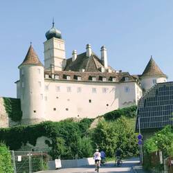 We passed by this castle.
