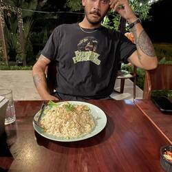 Quite a lot more rice than he bargained for