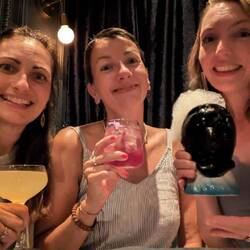 Exquisite Getränke am späten Abend. Steffi hatte einfach einen Walbecher