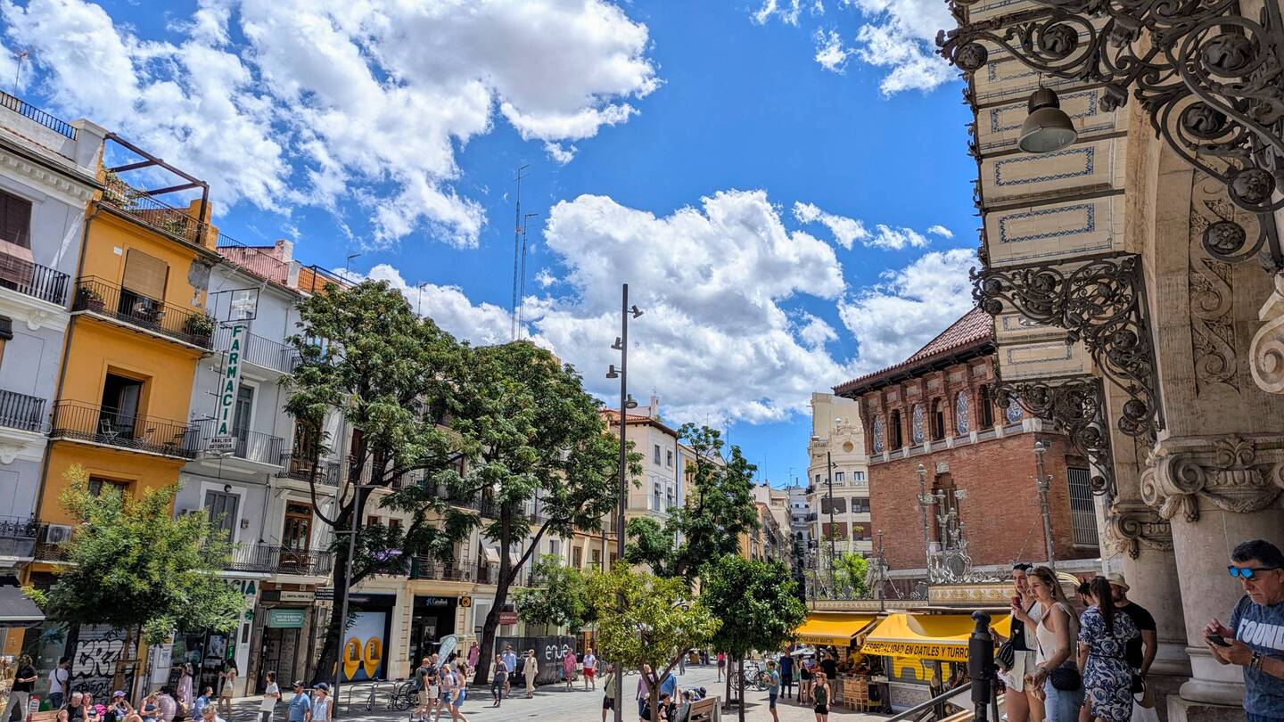 Bright and colourful day in Valencia
