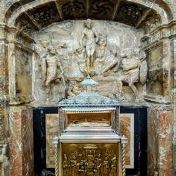 Saint Vincent's arm