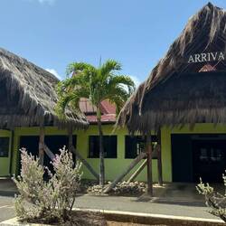 Flughafen vom "Sandy Lane Yachtclub"