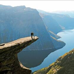 Zum Vergleich: Touri- Hotspot Trolltunga