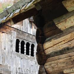 Das regionale Volkstum wird hier noch sehr aktiv aufrecht erhalten - sei es mit...