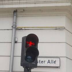 Wikinger mit Axt und Schild - die Signalmännchen in Aarhus sind noch nicht gegendert😜