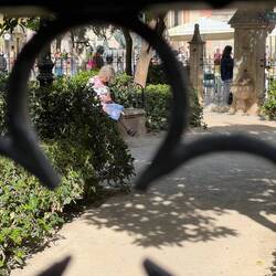 Kleiner Park nahe der Kathedrale