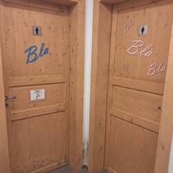 Hmmm, welches WC ist für wen 🤔