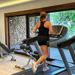 bevors dänn uf s'Laufband gaht