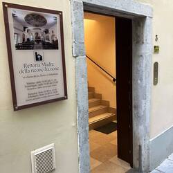 unschinbar inere Quergass e Kapelle