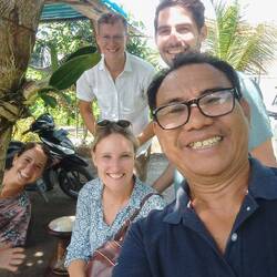 Erstbesuch bei Nyoman aus Gianyar