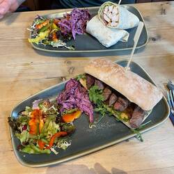 verdiente Mahlzeit am Ende der Tour 😊