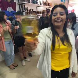 Mezcal mit fermentiertem Wurm - wer den im Glas hat soll 8-10 Jahre Glück haben 🍀😍