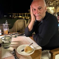 Tja, was söll min Göttergatte suscht no alles schriebe hüt?