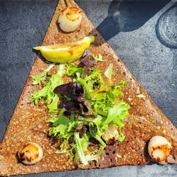 Crepe mit Jakobsmuscheln