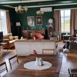 Hotel in Bjrkalundur... vollkommen unerwartet und aus einer anderen Zeit
