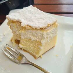 Bled infamous "cream cake," just an inferior vanilla slice