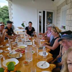 More food and drinks at the end on the owners terrace, a really fun time