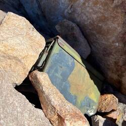 Ein Geocache in einer Munitionskiste
