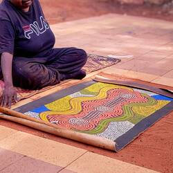 Tina's sample painting ... Maruku Dot Painting class — Yulara.