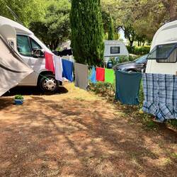 Es hät 2 Wöschseili bruucht