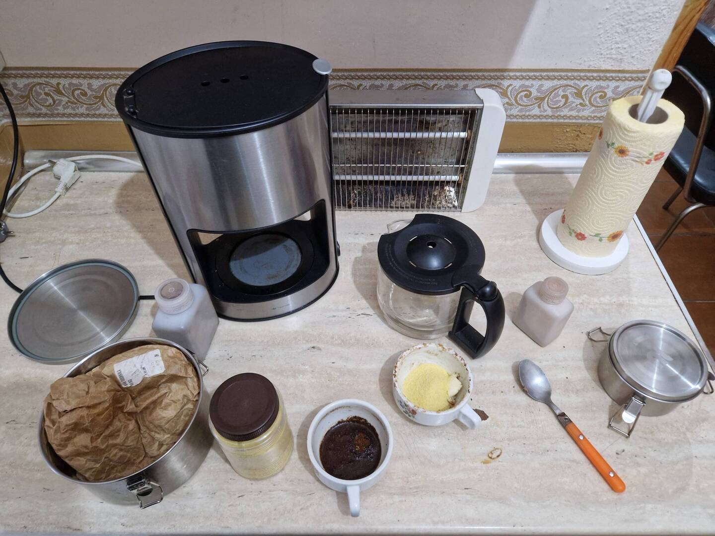 Wenns keinen Wasserkocher gibt, Kaffeemaschine!