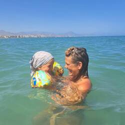 Warms Meer😍 und eh improvisierte Sunnehuet