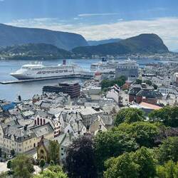 2 Kreuzfahrtschiffe, und alle sind sie in der Stadt...🫣