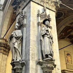 Detail at the Loggia della Mercanzia