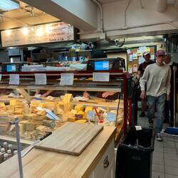 We got lots of fromage 🧀. Even Vachelin!!