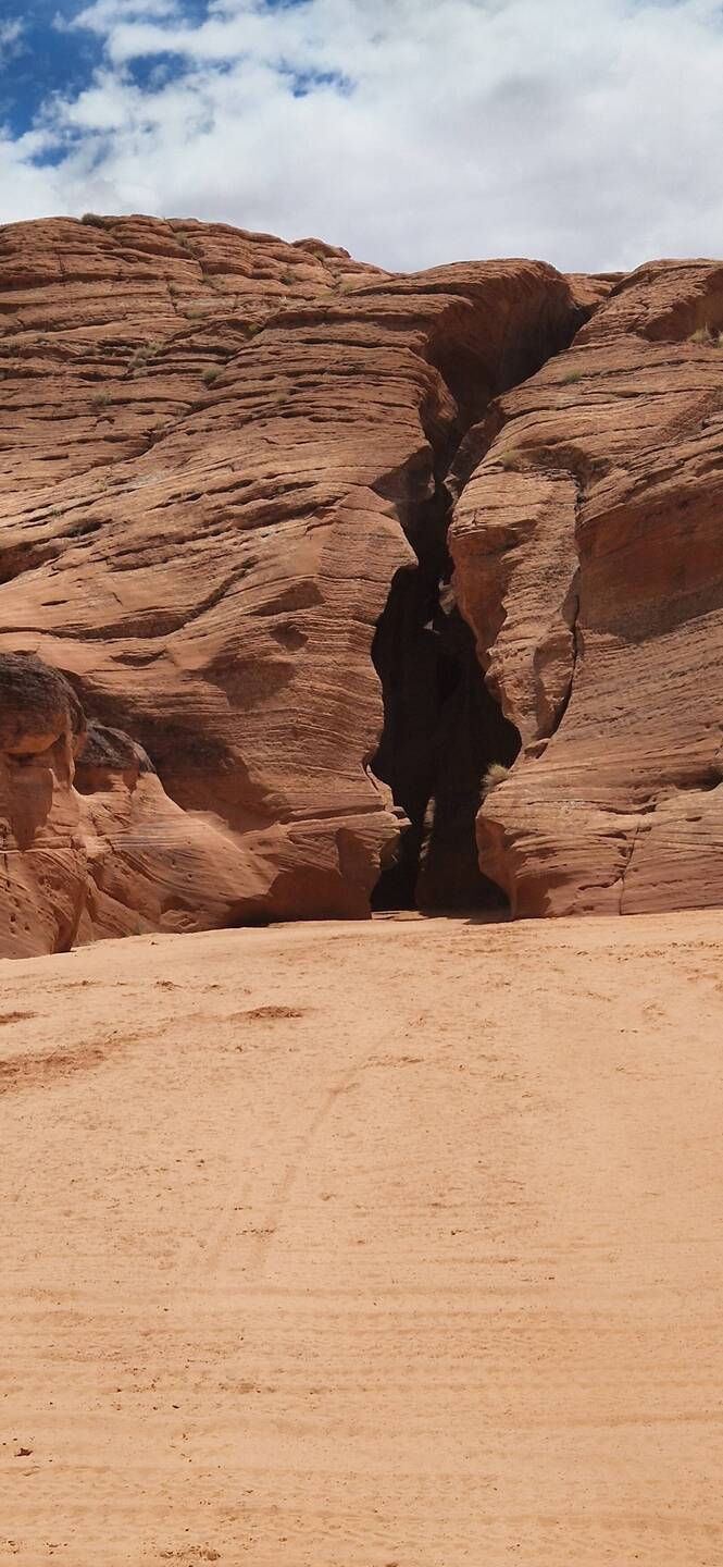 Der Eingang: unscheinbar