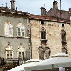 und faszinierendi Fassade