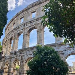 Kolosseum. 135x105m, das 6. grösste je gebaute