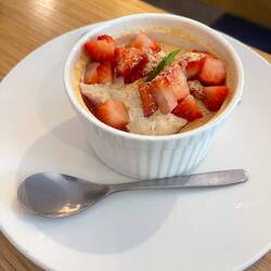 Panna cotta with strawberries and kinako