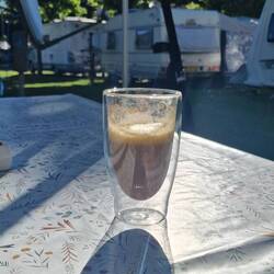 Erster Kaffee am Morgen.