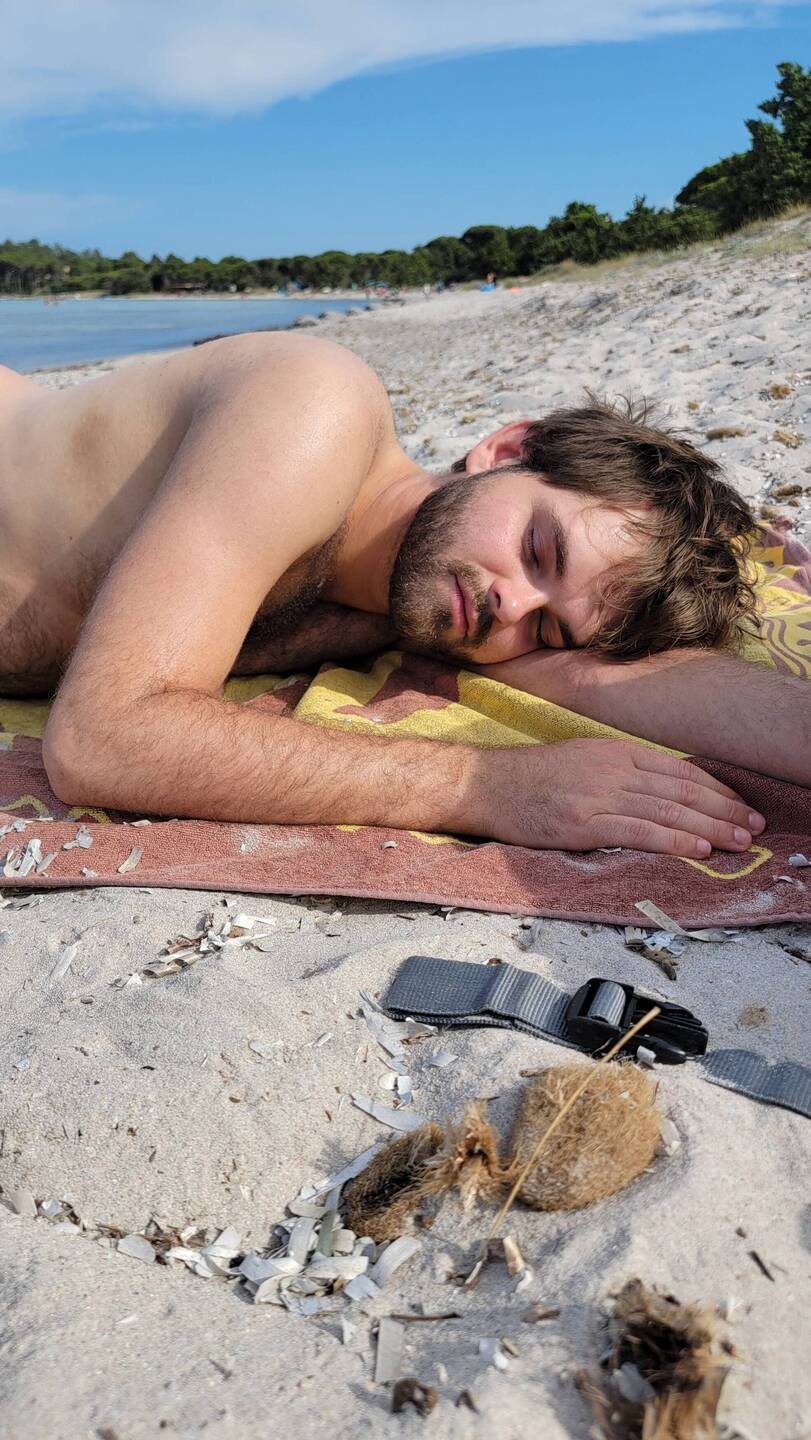 Sieste en bord de mer