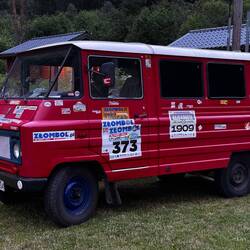 Diese hier aus Polen - alles nur Fahrzeuge aus dem ehem. Ostblock