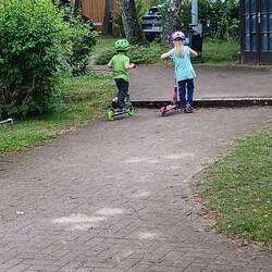 Kleine Erkundungstour mit Ella und Mika