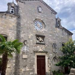 D'Chile der Mariengeburr, trennt vom Campanile, gotisch