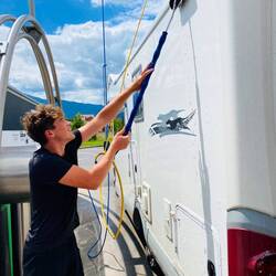 Molly wird nochmal hübsch gemacht für die EU 🚐😉😊