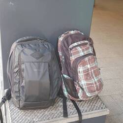 Neuer und alter Rucksack