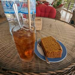 Free ice tea and a huge SLAB of cake at the start of our tour