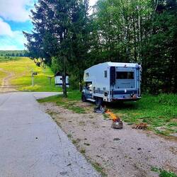 Unser Stellplatz mit Lagerfeuer