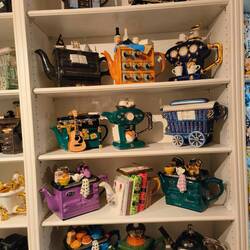These are teapots!! I nearly bought one
