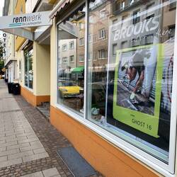 Falls wer am Tfaiöhead Süd neue Schuhe braucht