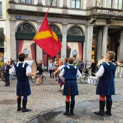 One of the lads impressing the crowd with his flag throwing skills