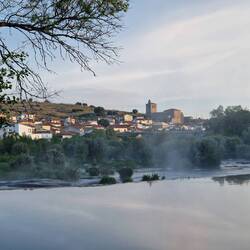 Morgennebel in Puente del Congosto