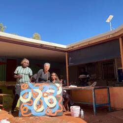 Buying local art at Yuendumu community. Best way to buy it!