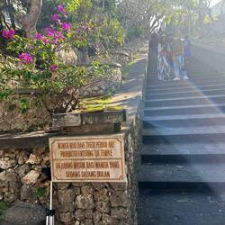 Man achte auf das Schild🤨