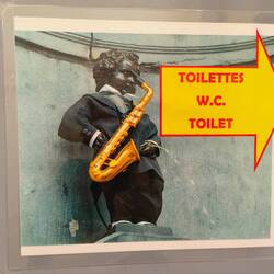 In a Dinant toilet - free!!